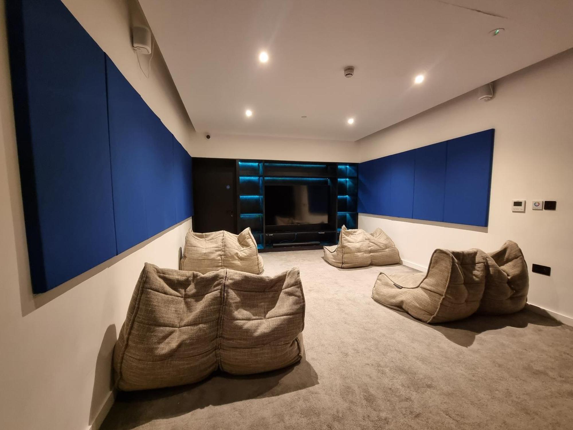 Trafford Suite Modern 1 Bed With Cinema Room Manchester Exterior foto